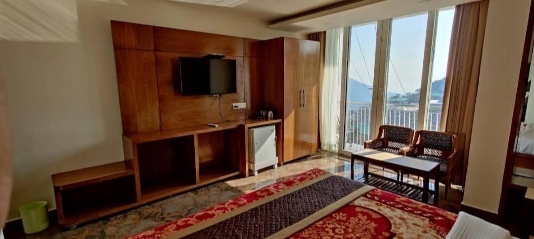 Hotel India House Дармсала Экстерьер фото