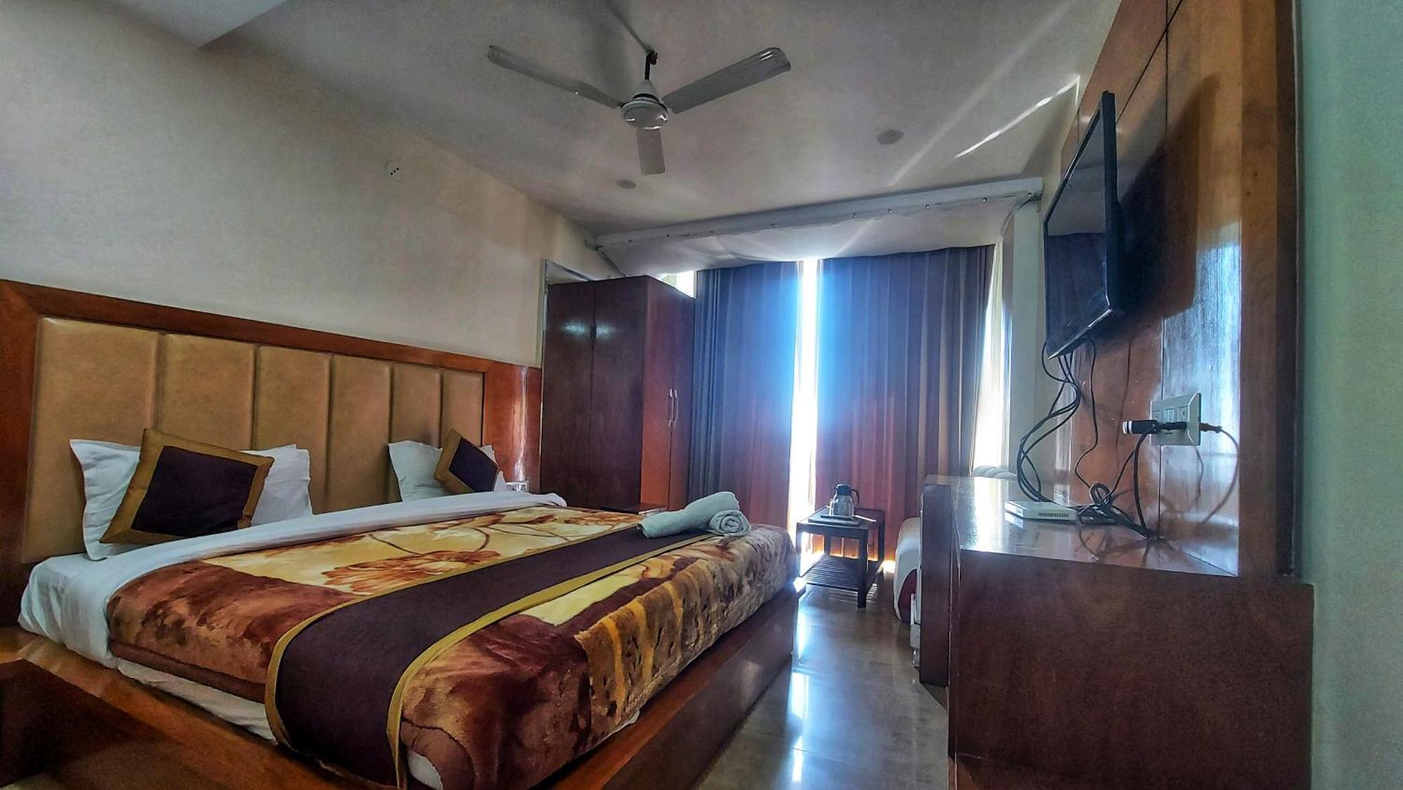 Hotel India House Дармсала Экстерьер фото